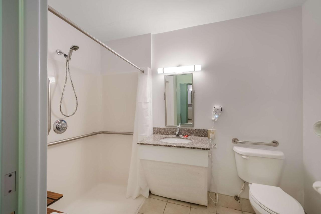 Surestay Plus Hotel By Best Western Бъркли Спрингс Екстериор снимка