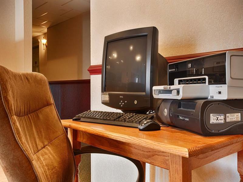 Surestay Plus Hotel By Best Western Бъркли Спрингс Екстериор снимка